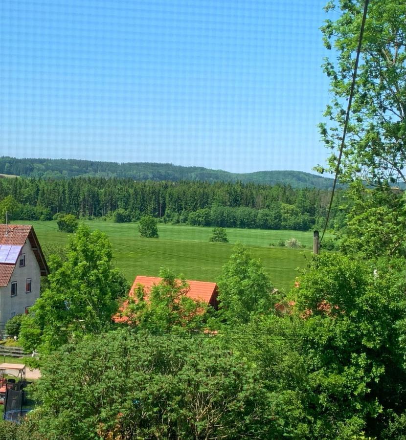 Fe Wo Brunnen - 120 Qm - Ruhige Lage - Viel Natur- Komfortabel - Grosser Balkon Und Garten Memmingen Eksteriør billede
