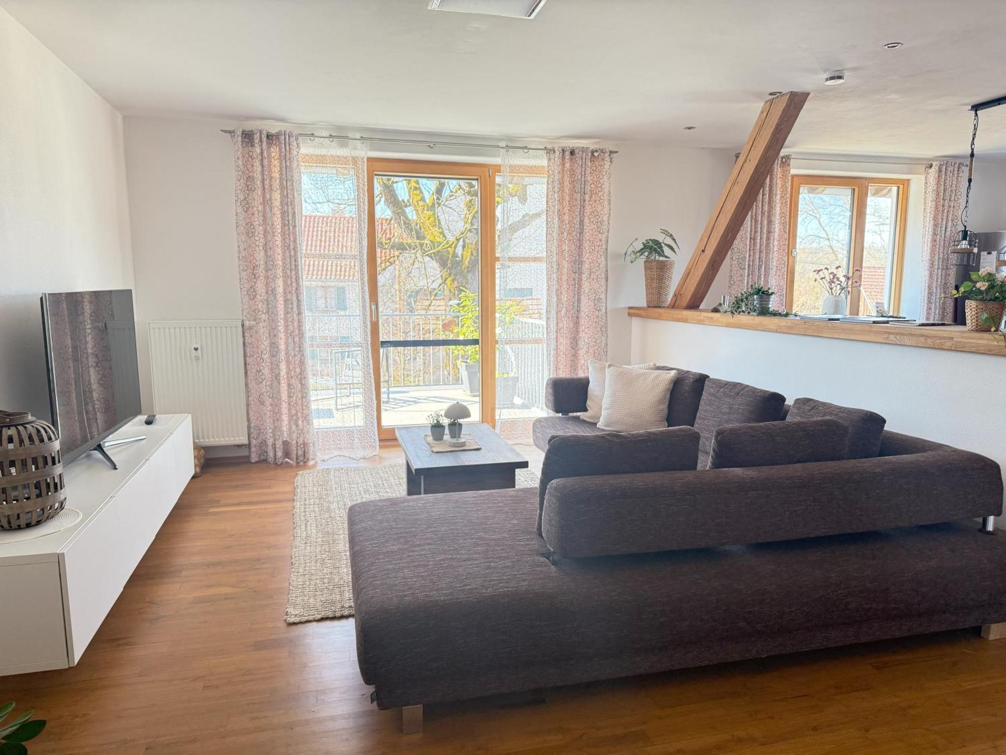 Fe Wo Brunnen - 120 Qm - Ruhige Lage - Viel Natur- Komfortabel - Grosser Balkon Und Garten Memmingen Eksteriør billede